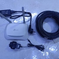 برج انترنت بحالة جيدة جدا+ملحقات مع قاعدة حديد بسعر 100الف وبي مجال ‏‪...