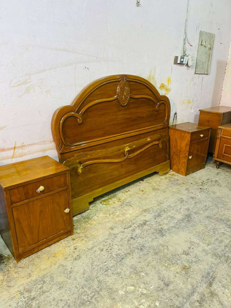 غرفه ام الخمسه صاج سعر ٥٥٠ واصل داخل بغداد 
العنوان بغداد مدينه الصدر


**إذا كنت صاحب هذا الإعلان وتريد حذفه لأي سبب، رجاءا أرسل رسالة إلى الدعم الفني**