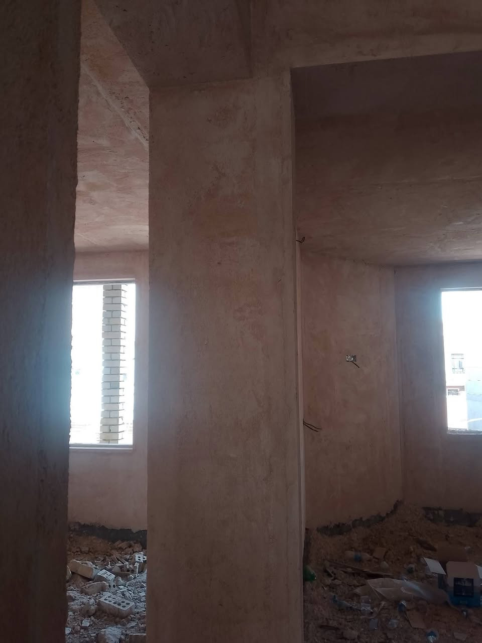 الباخ من اهالي كربلاء.  متفرغ حاليا شغلي  سمنت جص بورك مكطوعه وعل متر وشتغل كرسته وعمل وسلم مفتاح *********** ‏‪ ***********
