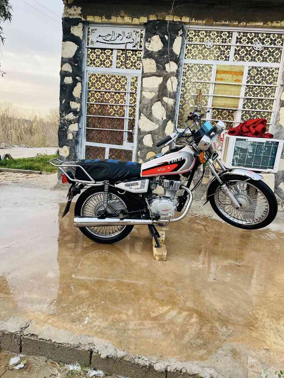 سلام عليكم دراجه تايكر موديل 21دراجه نضيفه وخير من الله اوراق مكينه ما مفتوحه كهربائيات كلهه شغاله مكاني المسيب سعر 575 وبيهه مجال  اتصال ***********
