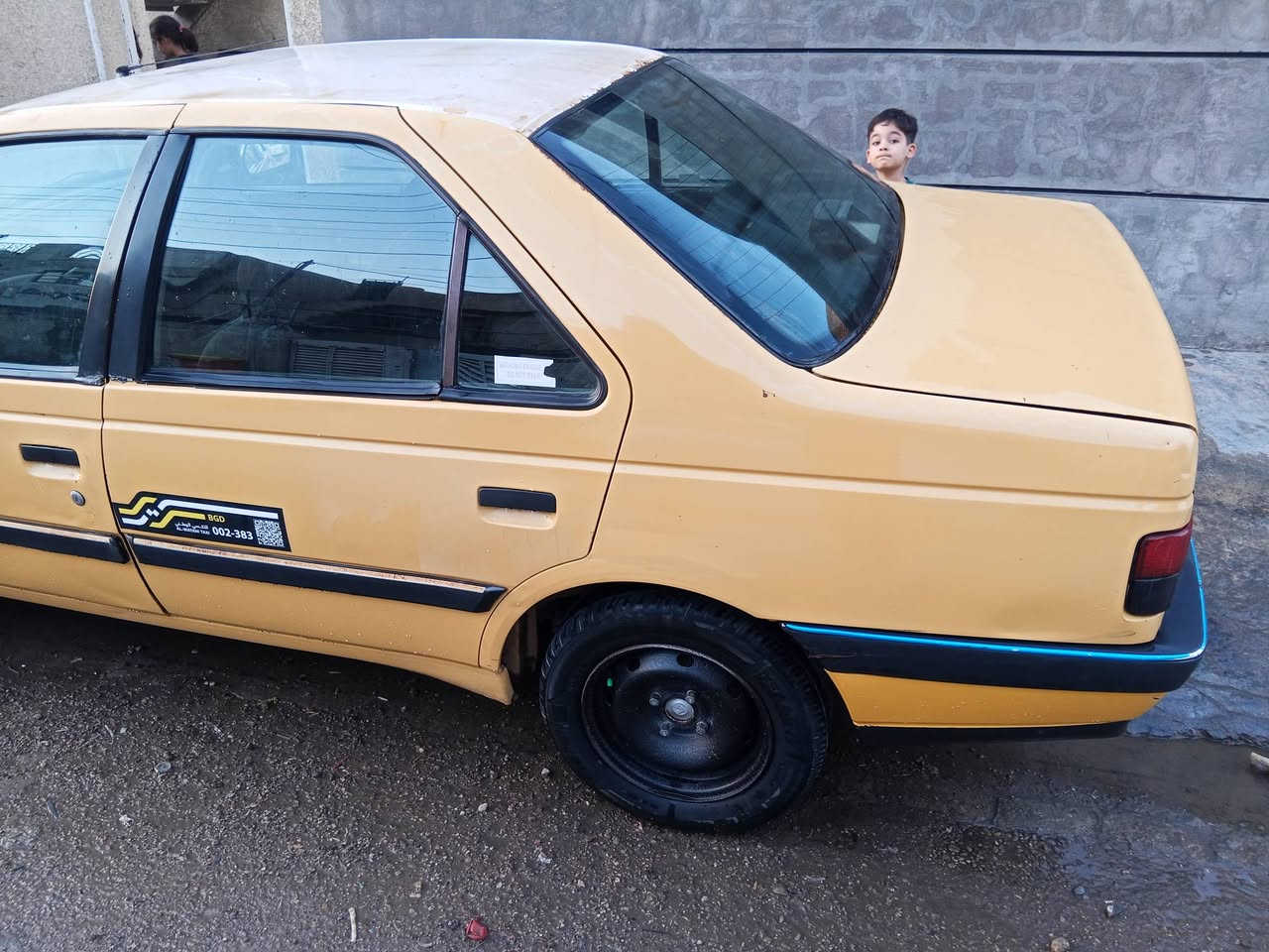 سلام عليكم بيجو موديل 12 محرك كايم سنويه باسمي 
عنوان بغداد الدورة رقم ***********
