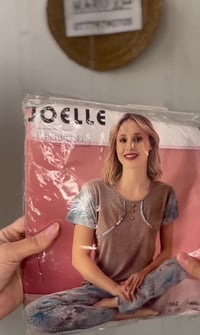 3  قطع توصيل مجاني 💕🔥  سعر القطعة 10.000  تراك نسائي خامة قطنية فانيلا...