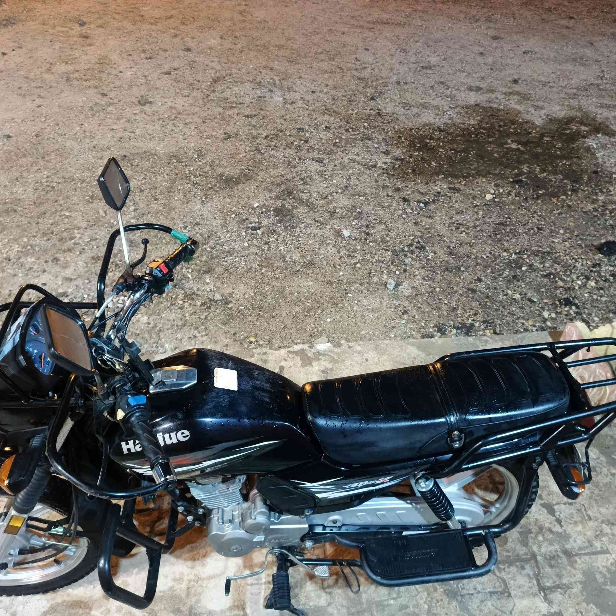 السلام عليكم دراجه للبيع نوع هاوجي دراجة رقم وسنوية باسمي مديل 2023 مكفولة كفالة عامه من عطلات ومن فتح محرك وكل شيء السعر مليونين وربع 2,250 وبخدمه الشراي مكاني بصرة قضاء الدير رقم الهاتف ***********
