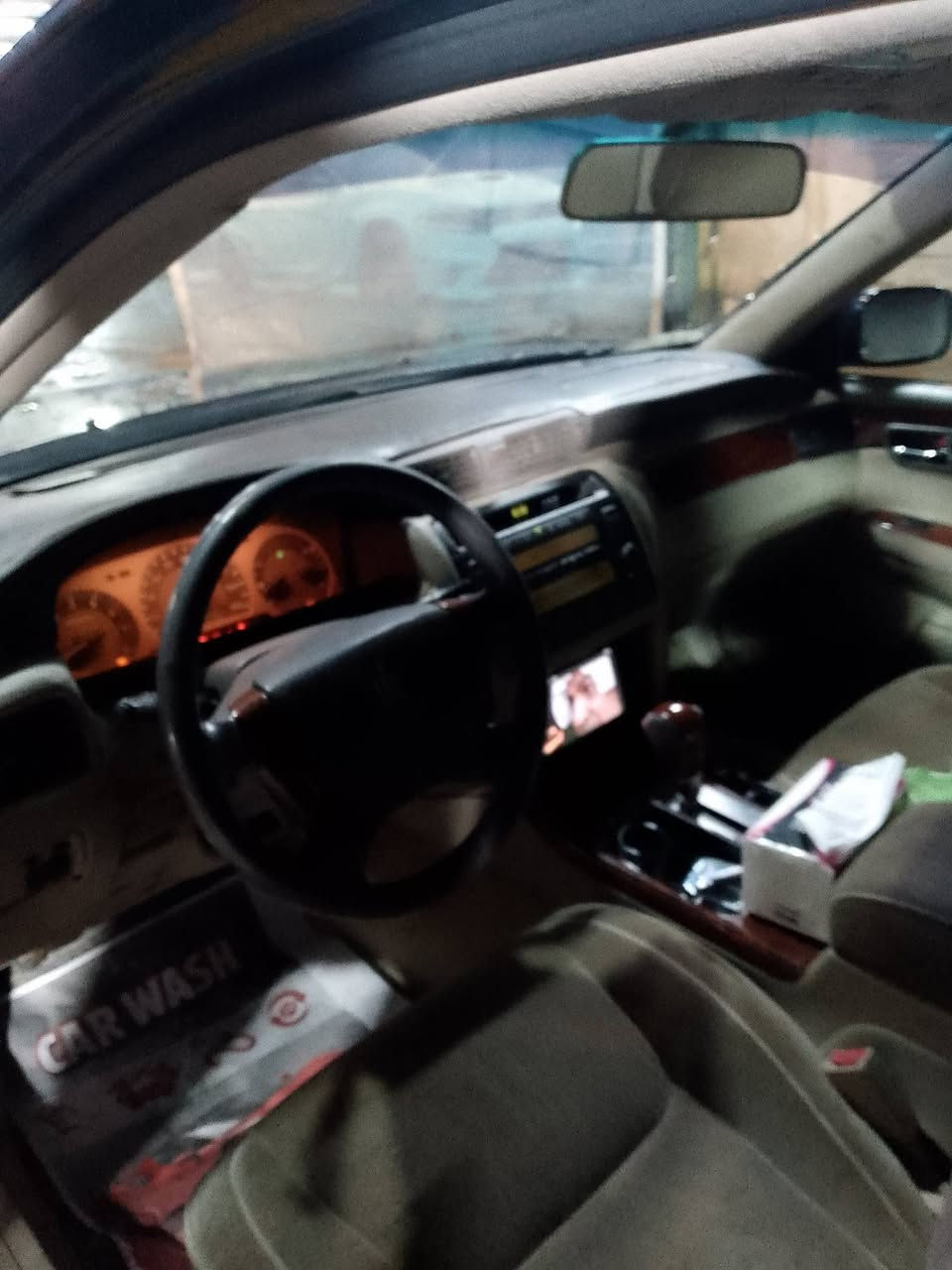 سلام عليكم
ملكة موديل 2002 
بيها كصة جنطة 
متؤمة ارقام وسنوية على الشاصي سليمانية انكليزي
كير محرك مكفولات 
نقصها تاير 
ثلاث دكم بردة خلفية 
شاشة اندرويد 
مكاني بغداد 
بيع 34 أو مراوس ترهم 
تلفوني ***********
