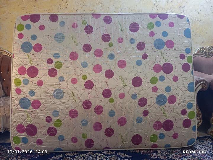 السلام وعليكم فراش للبيع جديد سفنج مريح السعر 40 الف العنوان كربلاء الرقم ***********
