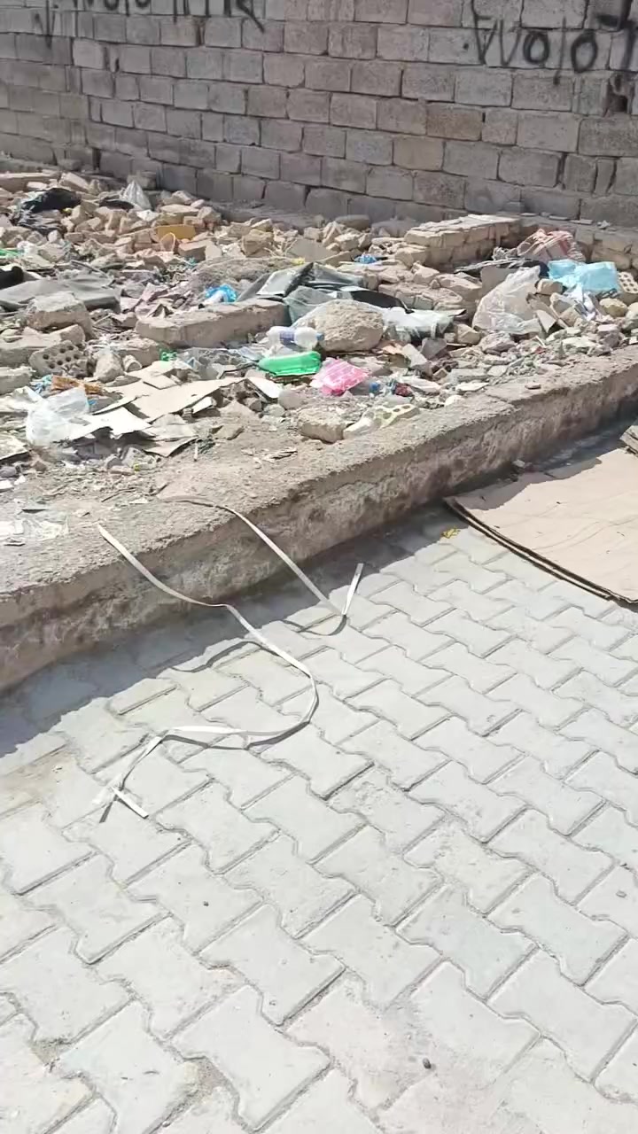 سلام عليكم قطعه البيع بلدوانم شارع ابودراج خدمات كامله سعر 33وبيه مجال ***********
