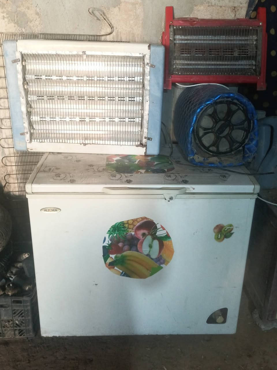 ابلاجكتور عدد 3السعر الواحد 40الف شرط الشغل 400واط
ثلاجه شرط الشغل السعر 75الف 
مجمده شرط الشغل السعر،125الف
غساله شرط الشغل برفال السعر 55الف 
هيتر السعر الزغير 10وثاني 20الف
سماعه مال تكتك السعر 25الف 
العنوان النهروان شارع الشمري ال ستالاف قرب رضا الحداد
وتساب ***********
