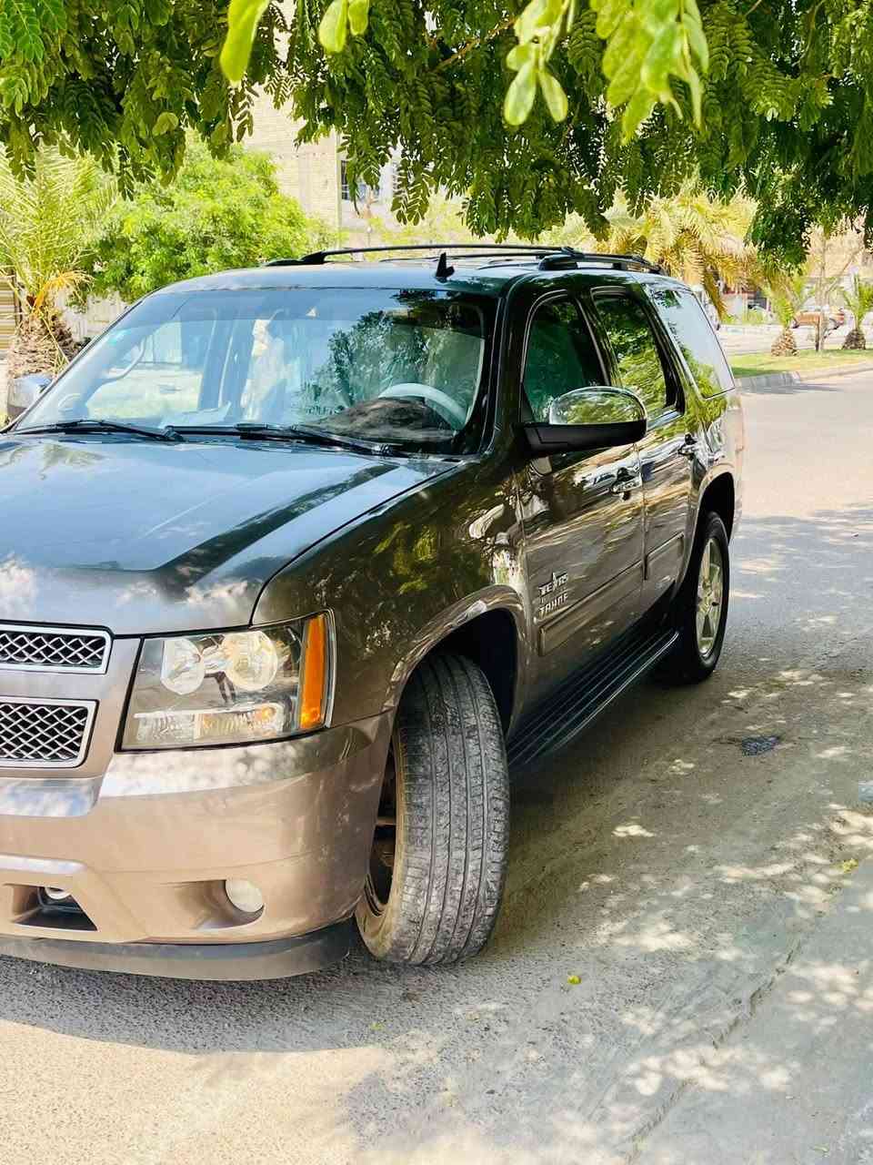 سلام عليكم شوفليت تاهو LT
موديل السياره ٢٠١٣ اصل شرط التحويل 
سياره جاهزه من اي نقص مكفوله من  الصبغ والضربه والكص  كفاله عامه حتى  الدعاميات الداخل لونين رقم السياره بغداد انكليزي العنوان بغداد البلديات رقم الهاتف *********** 
اخوان اني مكلف بنشر السياره اي استفسار خابر على الرقم ما متواجد على الفيس اتصال

