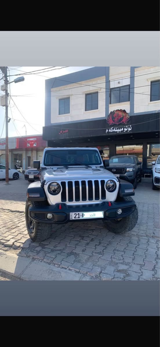 جێب ڕانگەر لیمتید سپۆرت 
مـــــــۆدیل / 2022 
سێ پارچە بیلاد گۆڕاوە 
چواردەوری جامی سبوغە 
بێ ناو گرتن ، ئێڕباگ سوکان 
مەکینە V6 قەپاغ کرایتەوە 
ڕەقەم سلیمانی سەنەوی نوێیە 
ڕۆیشتن / 28 هەزار میل 
مواسفات فوول ، 
نـــرخ ٢٣٥مجال
***********واتسب أربيل, العراق
