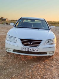 سوناتا موديل 2010 خليجي بغداد سياره جاهزه من كلشي فقط بيها بارد بل جام...