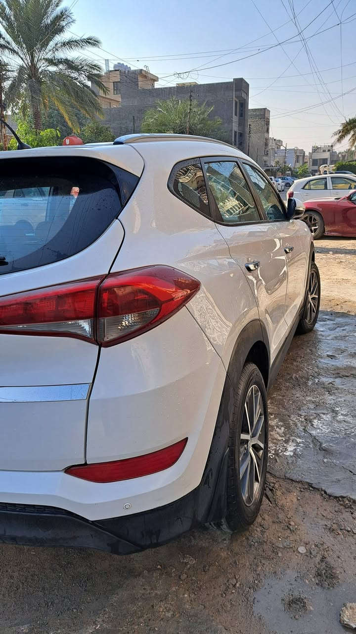 السلام عليكم ... توسان 2017 لبيع 
.. موصفات التوسان معروفه مكان بغداد ... الاتصال ***********
