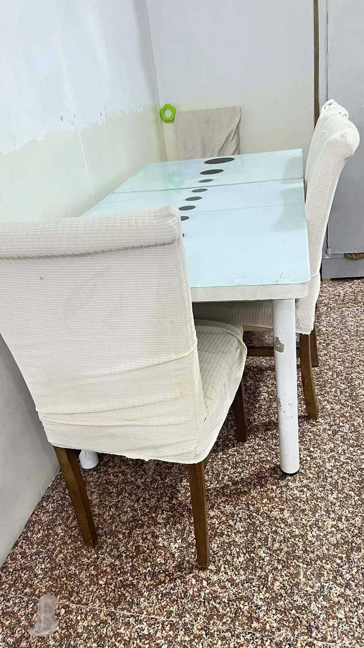 ميز طعام ويا 6كراسي خشب 100وبي مجال قليل


**إذا كنت صاحب هذا الإعلان وتريد حذفه لأي سبب، رجاءا أرسل رسالة إلى الدعم الفني**