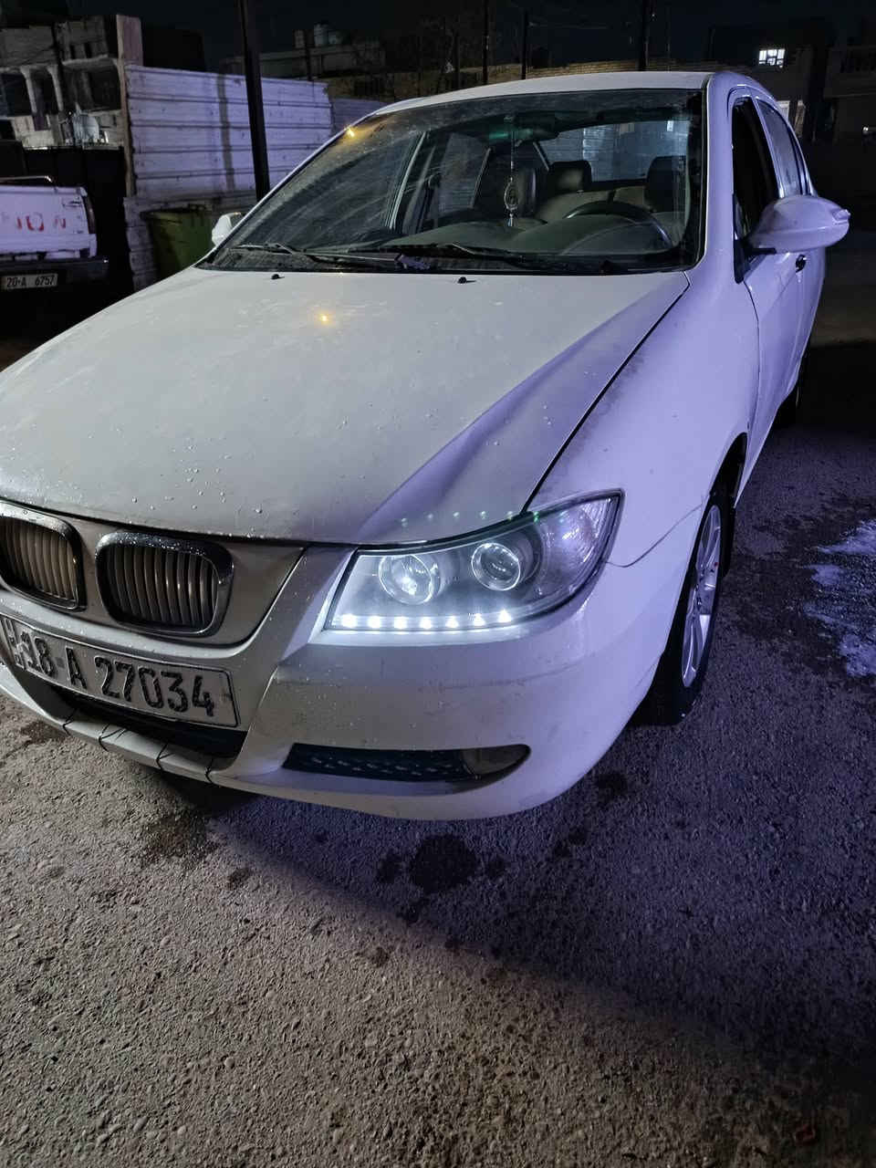 سلام عليكم ليفان 2011 620 سيارة بلادية كلهة بس بابين مبدلات رقم بابل مصفرة سيارة خير من الله كير أوتو *********** مكاني بغداد
