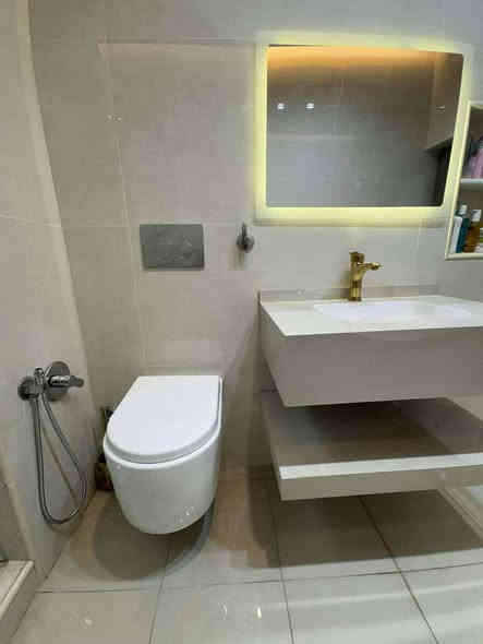 🏡 دار للبيع 🏡
━━━━━━━━━━━━━━━━━━
📍 الموقع: بابل – حي الطيارة – مجاور مدينة ألعاب المدهش – قريب من شارع 60
━━━━━━━━━━━━━━━━━━
📜 الملكية: طابو زراعي سند 25
📏 المساحة: 220 متر
📐 الواجهة: 11 متر
📏 النزال: 20 متر
━━━━━━━━━━━━━━━━━━
🏠 تفاصيل العقار:
▪️ عدد الطوابق: طابق واحد
▪️ عرض الشارع: 8 متر (تبليط)
▪️ غرفتين نوم
▪️ صالة
▪️ استقبال
▪️ مطبخ
▪️ مجمع صحيات
▪️ كراج سيارة
▪️ حديقة
━━━━━━━━━━━━━━━━━━
💰 السعر: 250 قابل للتفاوض
━━━━━━━━━━━━━━━━━━
📞 للاستفسار:
***********
***********
━━━━━━━━━━━━━━━━━━
🏢 موقع المكتب:
بابل – حي الجزائر – مقابل الجسر الدولي
━━━━━━━━━━━━━━━━━━
