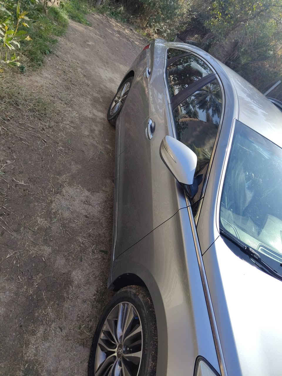 سلام عليكم اخوان ازيرا للبيع موديل 2016 خليجي فول مواصفات عدا الفتحه بصمه + اشاير ب المري كشنات كهربائيه ب الكامل محرك 6 سلندر السعر 135 وبيها مجال قليل عنوان حصوه اسكندريه الرقم (***********)
