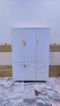 ميز تواليت • ٣ باب • توصيل مجاني