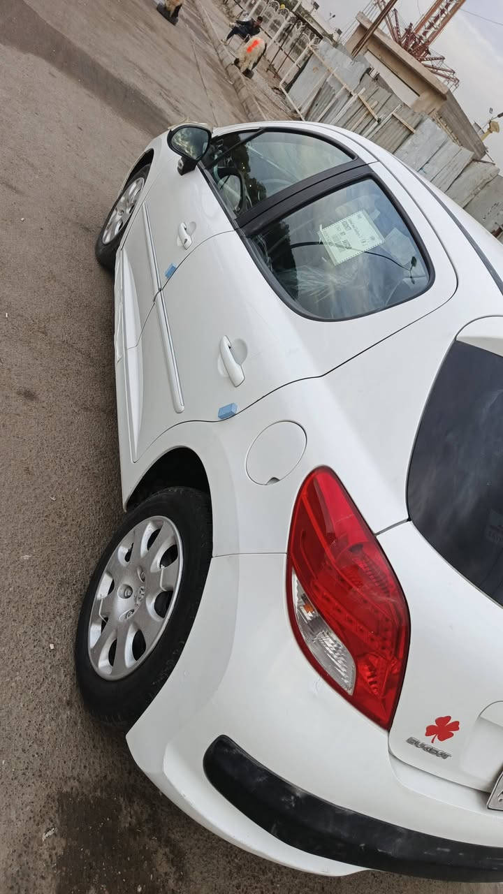 سلام عليكم للبيع بيجو فرنسي  م ٢٠١٢ دزاين  شكل جديد مكينه ٢٠٠٠ رقم سلمانيه بسم عربي تحويل مباشر  كهربائيات مكينه كير صدر شرط كفاله بدون اي نقص سياره جديده بمعنه كلمه بيها ٣ قطع صبغ بدون دواخل بدون ايرباك معروضه ٦٥ وبيها مجال بسيط بغداد حي العدل ‏‪***********
