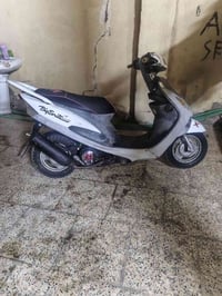 دراجه ماكس منغولي للبيع مكينه مزوده السعر 550وبيها مجال 07862096710