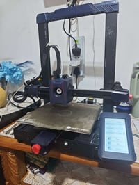 عندي طابعة anycubic Kobra 2   ابعادهة 220/220/250  سعر 200 الف   للستف...