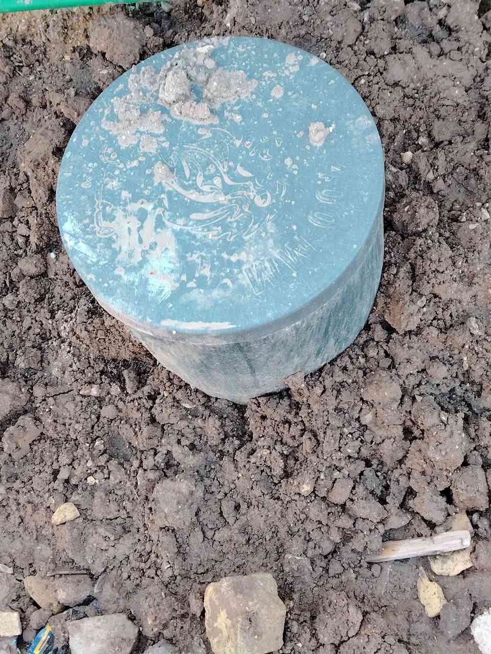 🔴قطعة أرض للبيع المساحة (٣٠٠م) 
   / حي الجوادين /شارع النفط. ،
خدمات  ماء +مجاري + كهرباء 
نزلة أبو سيف العبودي مجاور بيت المهندس العابدي 
للإستفسار ☎️ 
***********
***********
