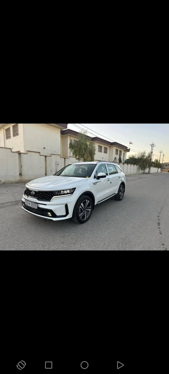 السلام عليكم سياره سورنتو 2021رقم  سليمانيه هزه وسنويه كله جديد وبااسمي شرط الوكاله والتحويل حجم المحرك 2500 توربو السياره مكفوله من الدعاميه لدعاميه مابيهه قطره لا تكحيل ولاصبغ ولابارد السياره ماماشيه ماشيه 86 السياره مال بيت جاهزه اكلوب مابيهه نقص سبعه راكب  3 قطع تبريد شاشه وكامره وكشنات جلد بصمات وبشرط ماملعوب بيهه من ابشركه السياره مال بيت جاهزه وبشرط ماملعوب بيهه بكد الشعره من الشركه العنوان كركوك 
السعر 245
رقم الهاتف ***********
