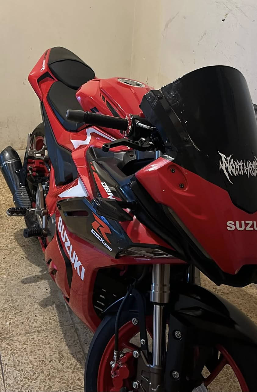 تحيه طيبه اخواني بطحه للبيع كفاله عامه

نضافه 100% جداً نضيفه ومابيه نقوصات اوراق كامله 

مديل حديث 2023 مواصفات فول 3 مودات تحكم 

منفذ شحن USB بلاد + صالنصه كاربون اصليه برمجه طلقات 

المكان كوت واسط ملاحظه فقط بيع بدون مراوس اخوان

الشراي يتفضل خاص او يتصل ***********

سعر الدراجه 15 ورقه قابل للتفاوض والشراي الجاد بخدمته ✅
