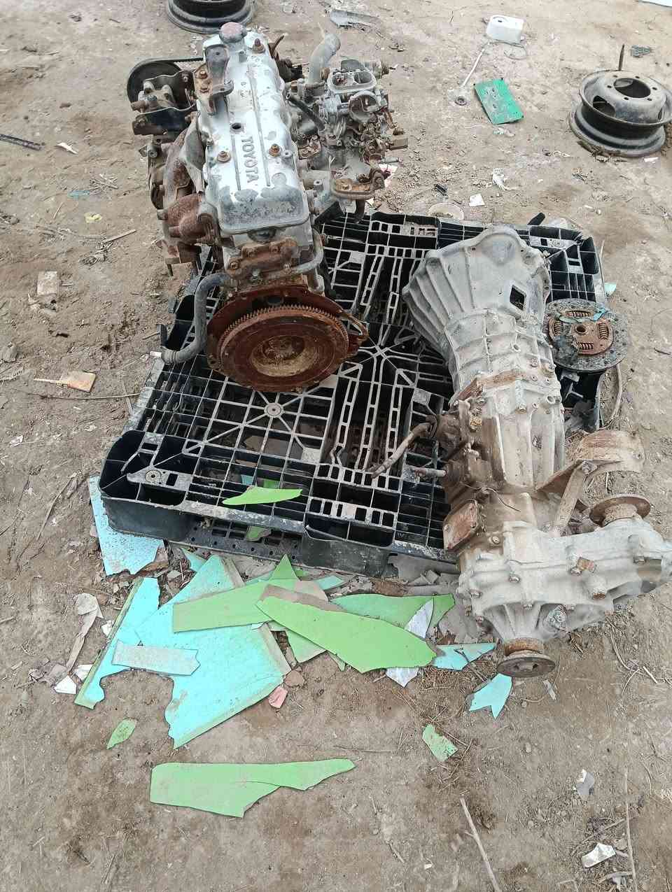 سلام عليكم اخوان اللبيع محرك وكيرفور ويل كروسيده المكان بغداد التواصل على خاص او رقم الهاتف ***********
