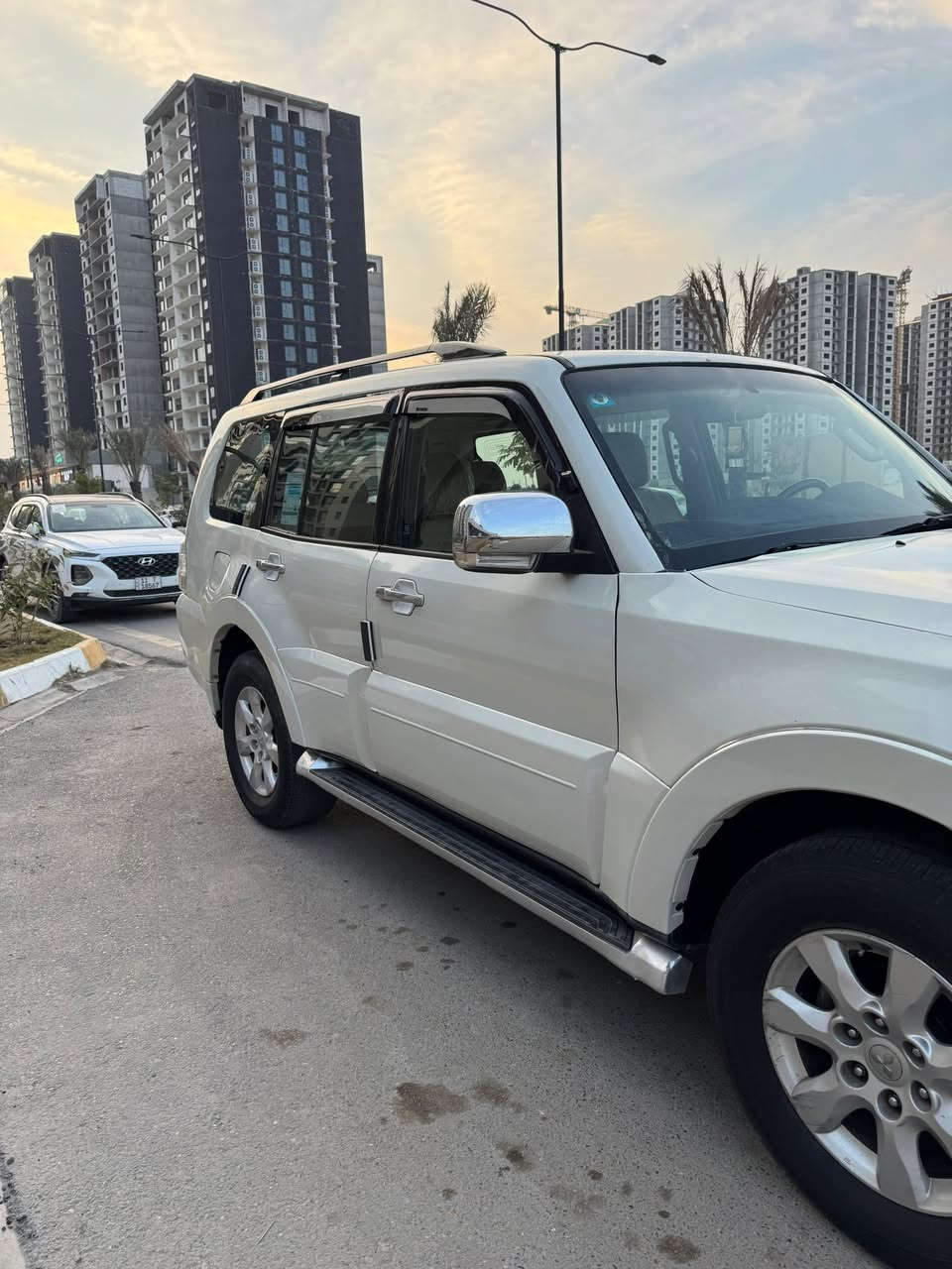 السلام عليكم باجيرو حبتور مكينه 3ونص فتحه كشن كهرباء دمام مكينه كير كفاله تخم تاير السياره بيه صبغ ابيع كام شاصي لغد مكفول السياره شتريته بيه قماره امبدله واكعه عليه صقيفه وليس حادث شغل حلو بسمي تبريد 3قطع ثلج السعر 87 مكانه بغداد حي الجهاد اتصل ***********
