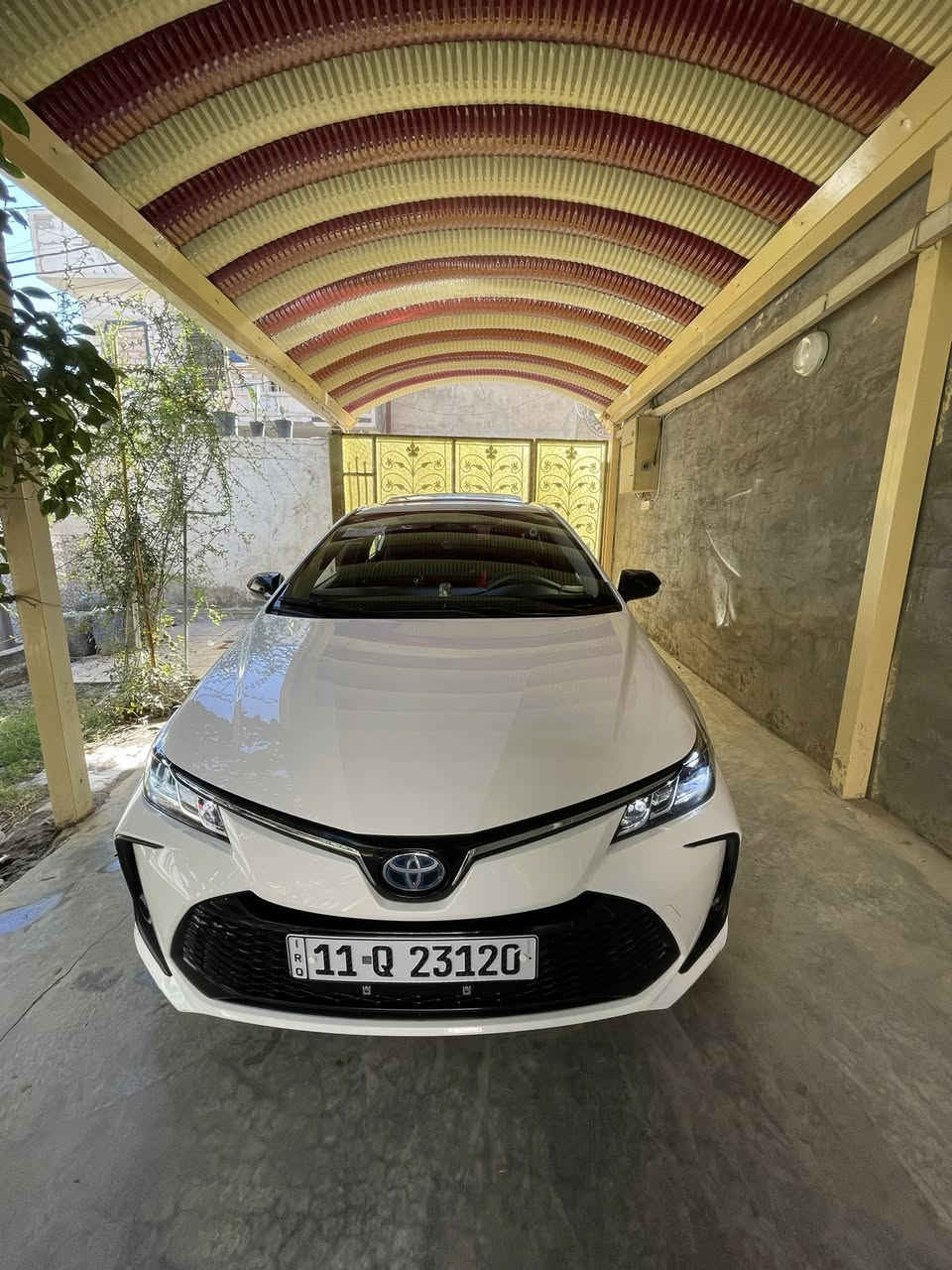 السلام عليكم
للبيع كورلا هايبرد شكل الخليجي باب اول العلامه الزركه موديل 2024  سياره جديده فول مواصفات بصمه وفتحه واوتو هولد وهندبريك دكمه وفول تحكم ستيرن لايت زينون وكشافات ورادار وتحديد مسار وقياده اليه وكروس سرعه محرك 1800 بيها تغليف ارضيه جلد وارضيات حوضيه وارضيه بالصندوق غراضها كامله عدتها والسبير منازل وارضياتها الاصليه بالجيس بعدها 
السياره مصروف عليها هواي داش كام وسستم سوادات واسبايدر الاصلي واقيات طين الاصليات وسستم سماعات عدد 6
السياره كفاله رقمها بغداد تحويل ثاني يوم
 والسعر 152 وبيها مجال للشراي
مكان السياره بغداد قرب جسر المثنى 
هـ ***********
