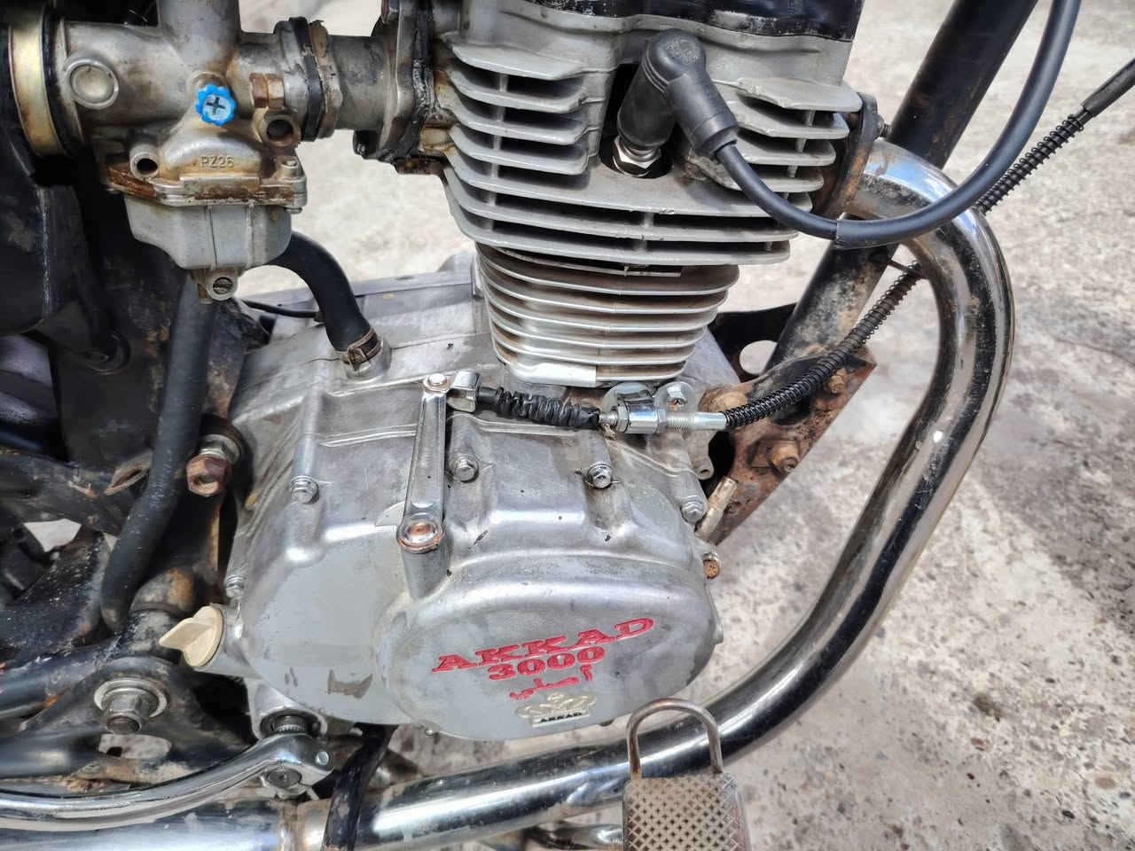 ماطور للبيع معمر جديد اربع تسعات تايرات جدد السعر ٢٠٠ وبيها مجال رقم الموبايل بي واتساب *********** موصل الأيمن
