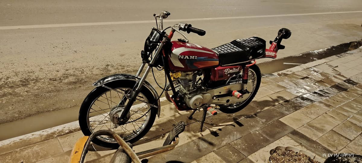 دراجه للبيعه ادوات مكفوله عن السرقه دراجه مفتوحه سعرهه500قفل مكاني بني منصور يام اليمام احمد ابن علي ***********
