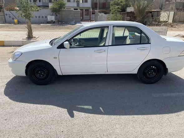 السلام عليكم لانسر 2011 رقم بغداد كير محرك صدر تخم تاير جديد  السياره جاهزه سنويه 30 تبريد تدفئه شغال  السونار مرفق بلمنشور السعر 86 وبيه مجال قليل الرقم ***********
