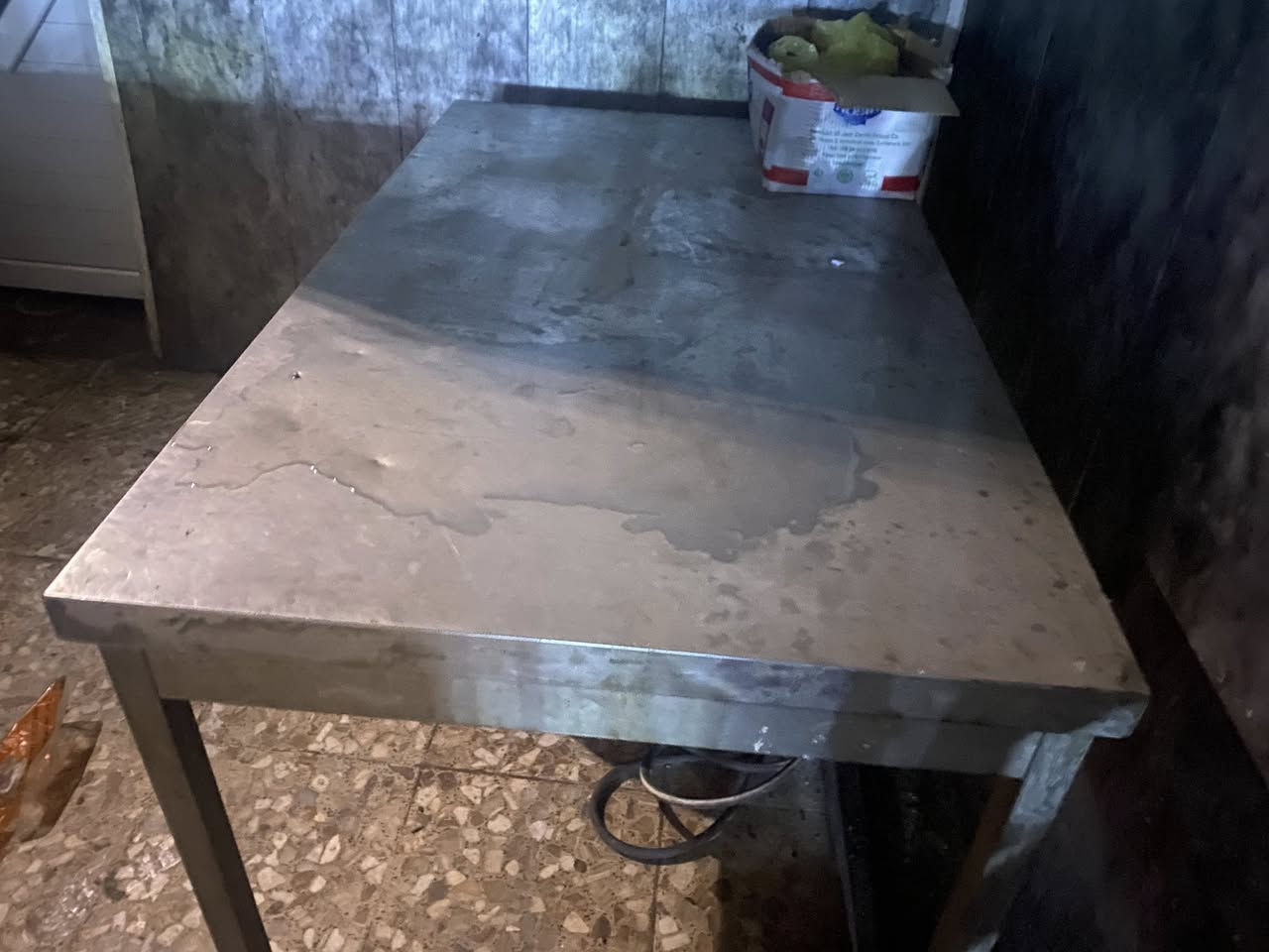 اغراض مطعم للبيع بيها النضيف وبيها الي يحتاج صيانة الشراي يتصل ويدلل بس البياع شراي ويكسر بيهن لا يتواصل ***********
