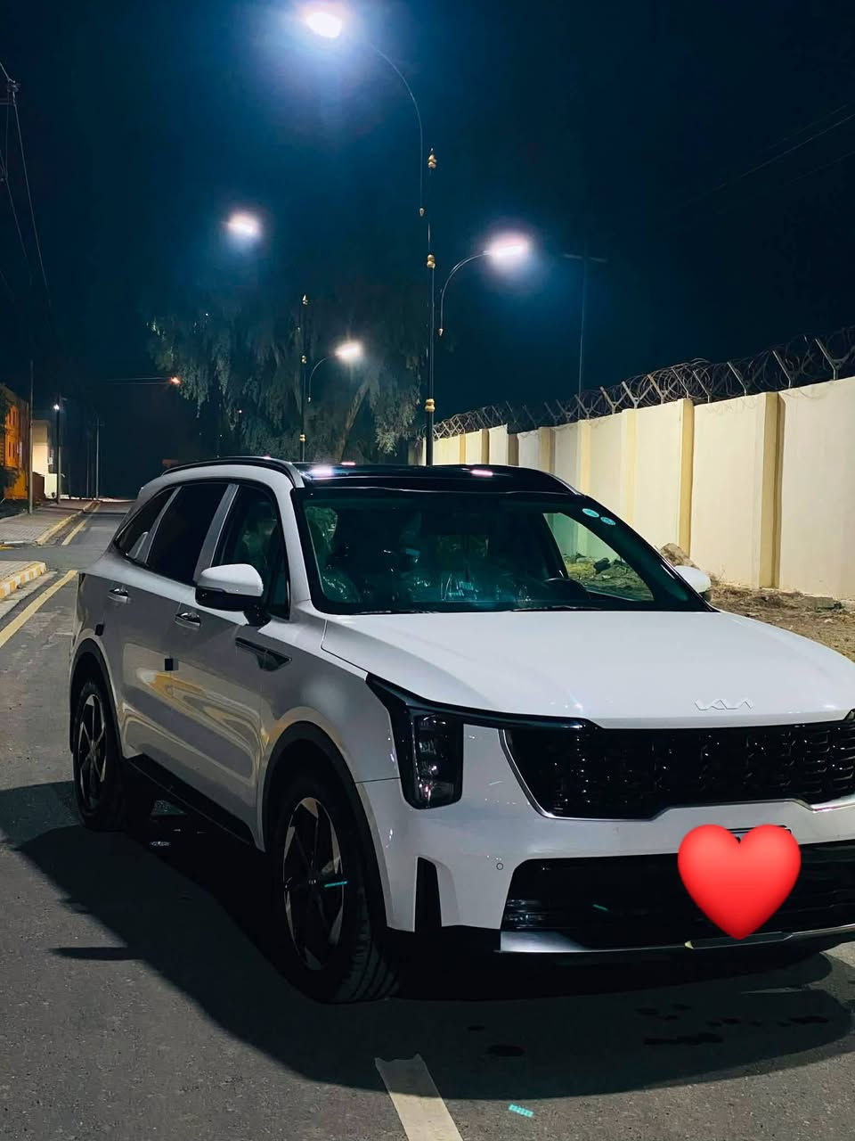 كيا سورنتو رقم اربيل وبسمي موديل2024محرك 6سلندر السياره ماشيا 28كفاله عامه على وضع الشركه المواصفات بانوراما كشنات كهربائي كير موس اربعه انضمه قياده منحدرات شفتات بلستيرن اوتو هلولد كامره وحده حساس امامي خلفي جنطه كهربائي مكان السياره صلاح الدين بيجي للااستفسار ع الرقم ***********
