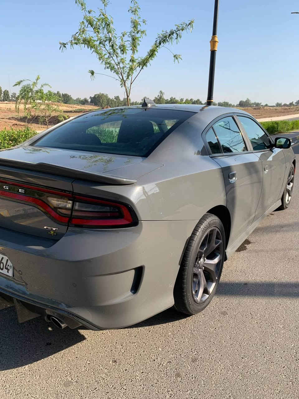 جي تي 19 بدون صبغ
مكانين بارد شبر ونص وشبر بين البابين 
السعر 
***********  
ماشيه 106 
بدون صبغ كلين 
لون سمنتي
