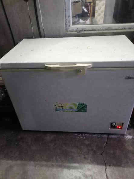 مجمده شغل اللبيع سعرا ١٤٠ بي مجال كركوك حي العروبه يم ملعب خومسي او وكف قديم حجم ١٤ قدم كل بلادي شركة مابي اي عيب شغال بل شرط ٧ايام ضمان
***********
*********** كركوك
