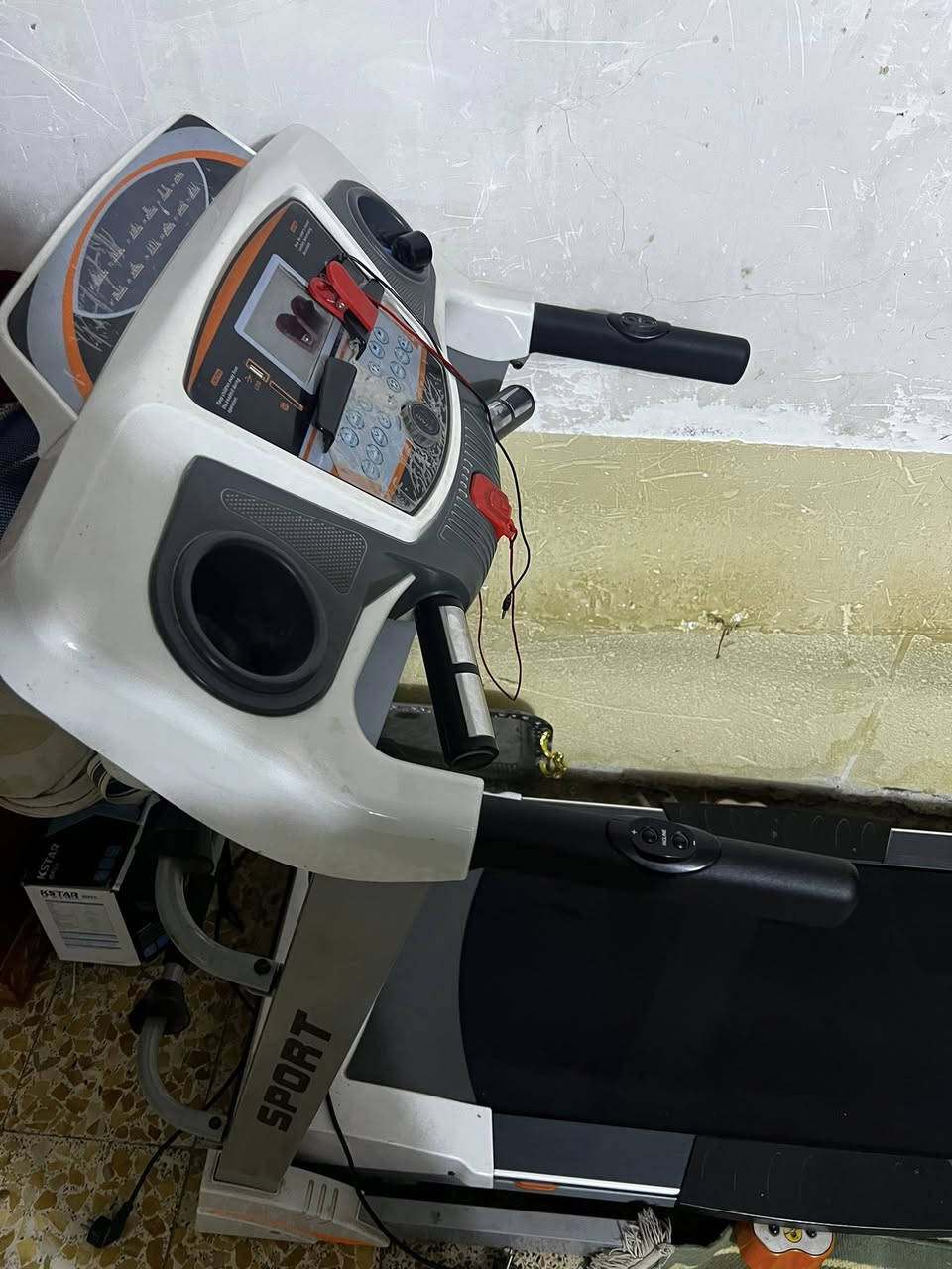 سلام عليكم جهاز جري دبل ماطور جبلي وجري يتحمل وزن 150 كيلو السعر 380 جهاز جديد ونضيف
مكاني ناصريه مركز ***********
