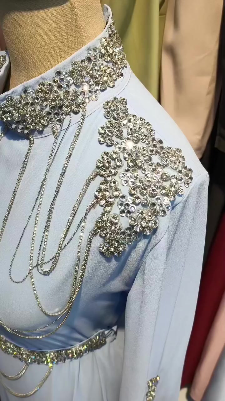 القفطان الحبيتو كررنا الكم _ بكل قياساته والاوانه 
عنوانه خانقين حبيب مول محل ركن الأميرات 
يوجد توصيل لكل المحافضات


**إذا كنت صاحب هذا الإعلان وتريد حذفه لأي سبب، رجاءا أرسل رسالة إلى الدعم الفني**