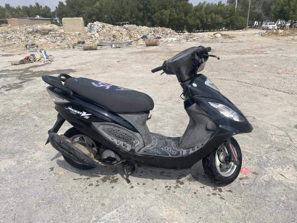 السلام عليكم للبيع دراجة كامكو v2 نص نگرة صارلي شهرين عدل من نزلتهن من الرمبه ب900 الله شاهد كلب وشوف واقتنع وبيك خير ودلل مكاني نجف حي المهندسين رقمي *********** وهذا بي واتساب ‭+964 783 706 9823‬
