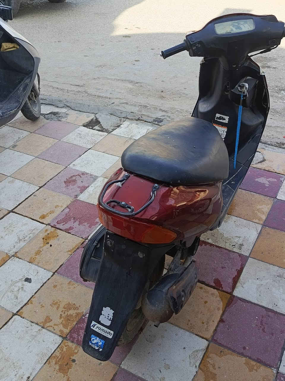 دراجه ساسوكي للبيع كامله من كلشي ما عده سلف لباتري ضعيف بس شغال السعر ب200 وبيهه مجال حك الجيه ***********
