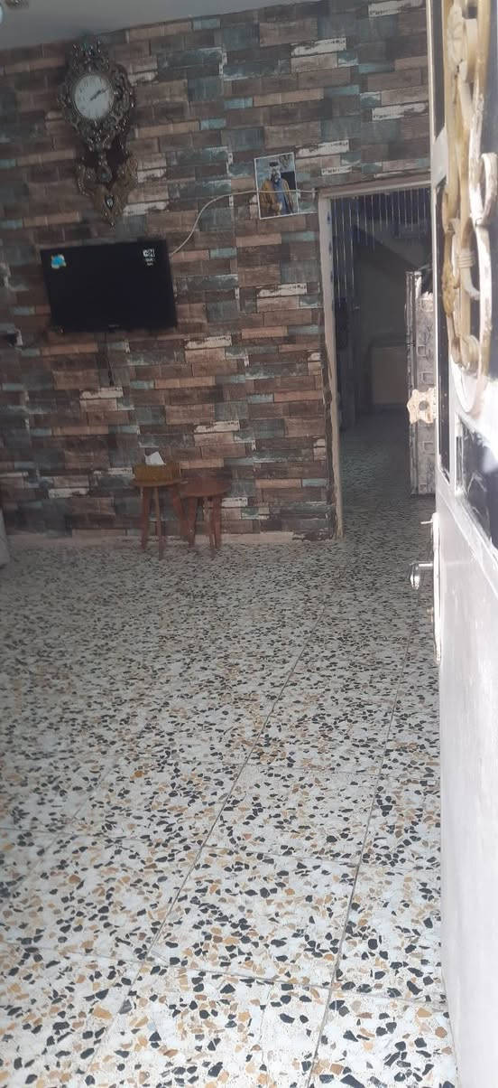السلام عليكم بيت للبيع ٥٠ متر في منطقت الجريخي قرب من مطعم جكن اوسلو مقابل مجمع الصدرين الطبي السعر ٤٠ وبي مجال اي ستفسار خاص مفتوح او على الرقم***********بي وتساب
