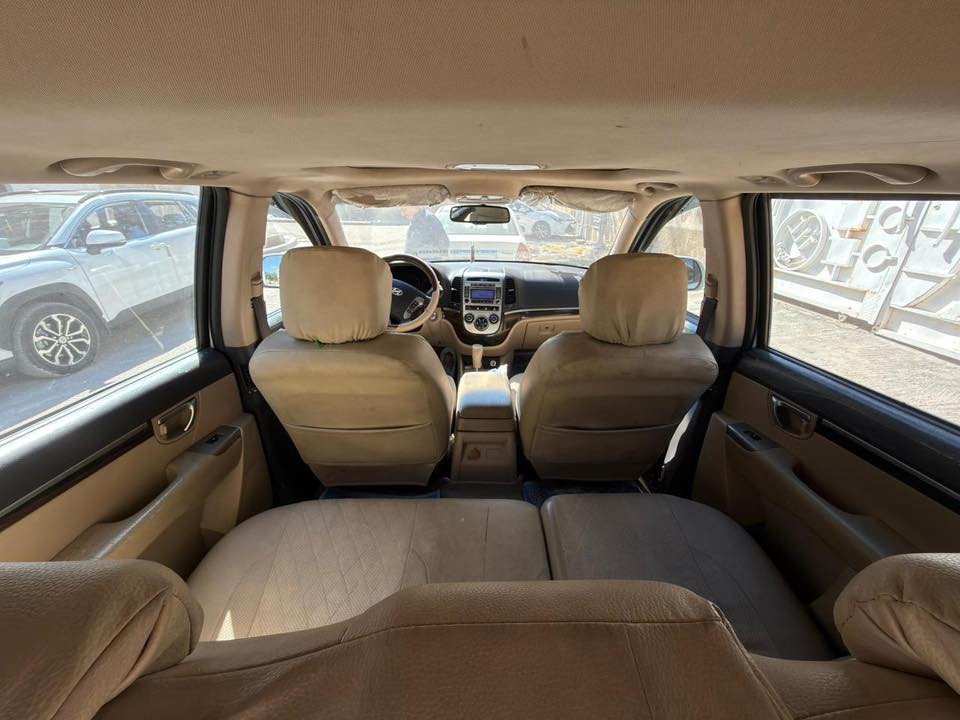 السلام عليكم
سنتافي للبيع خليجيه
ماشيه88616الف حقيقي
فول مواصفات
فتحه
بصمه
ومري شفط
سبعه راكب
3 قطع تبريد
كأمره
محركها 4 سلندر
الكشنات كهربائي
للتواصل واتساب او عالرصيد 
***********
