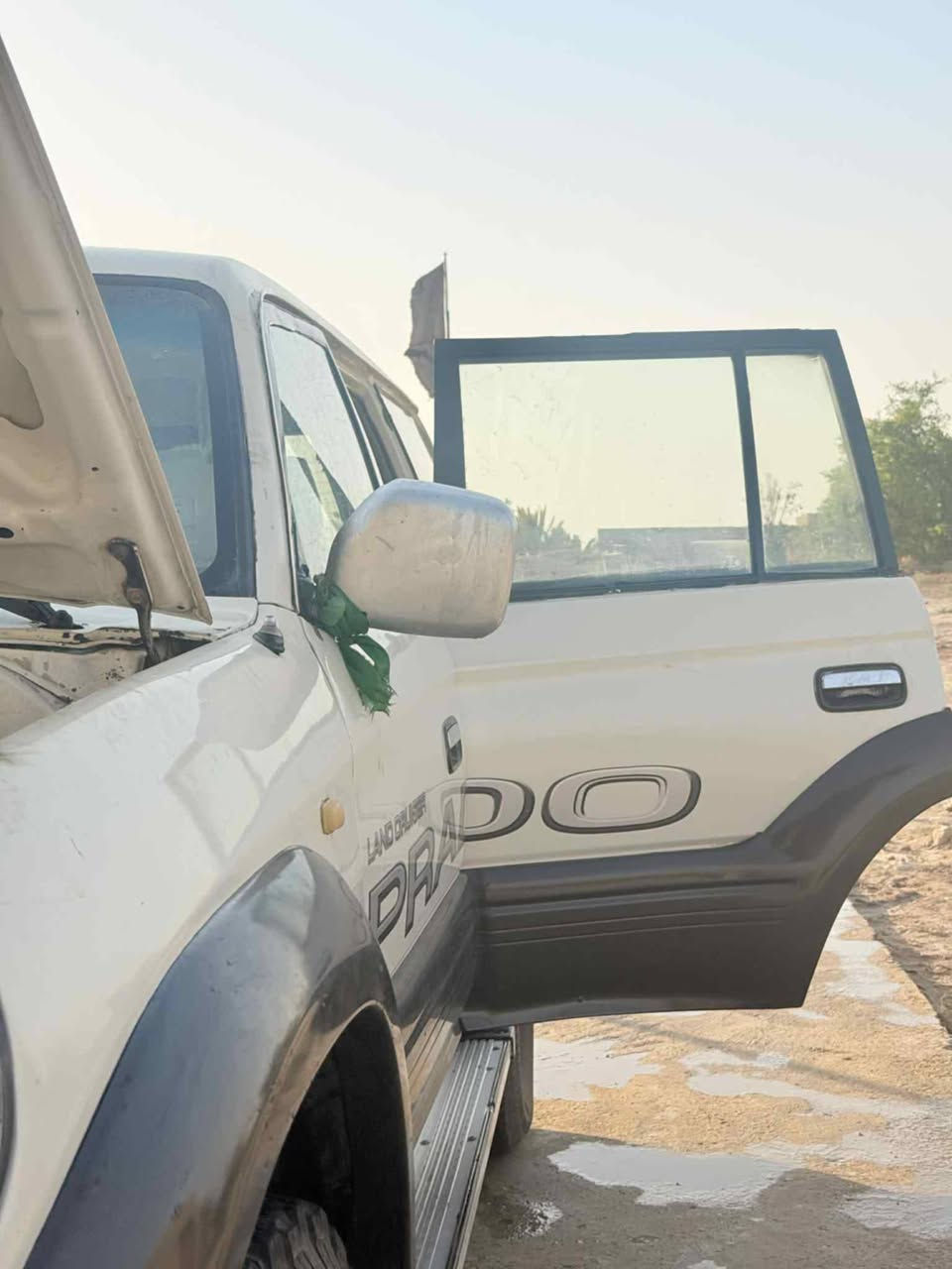 السلام عليكم برادو 2001محرك3000دفع رباعي
مكان ذي قار قاء النصر 
للتواصل ***********
