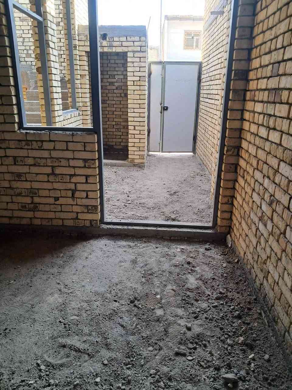 #معروض_لدينا
هيكل للبيع طابو صرف درجة أولى كونكريت مسلح 
100م خلفي بحي الفداء بشارع المدارس خلف شارع ٦٠ يبعد عن التبليط فرعين خدمات كاملة 
#السعر_49               
                      ***********
