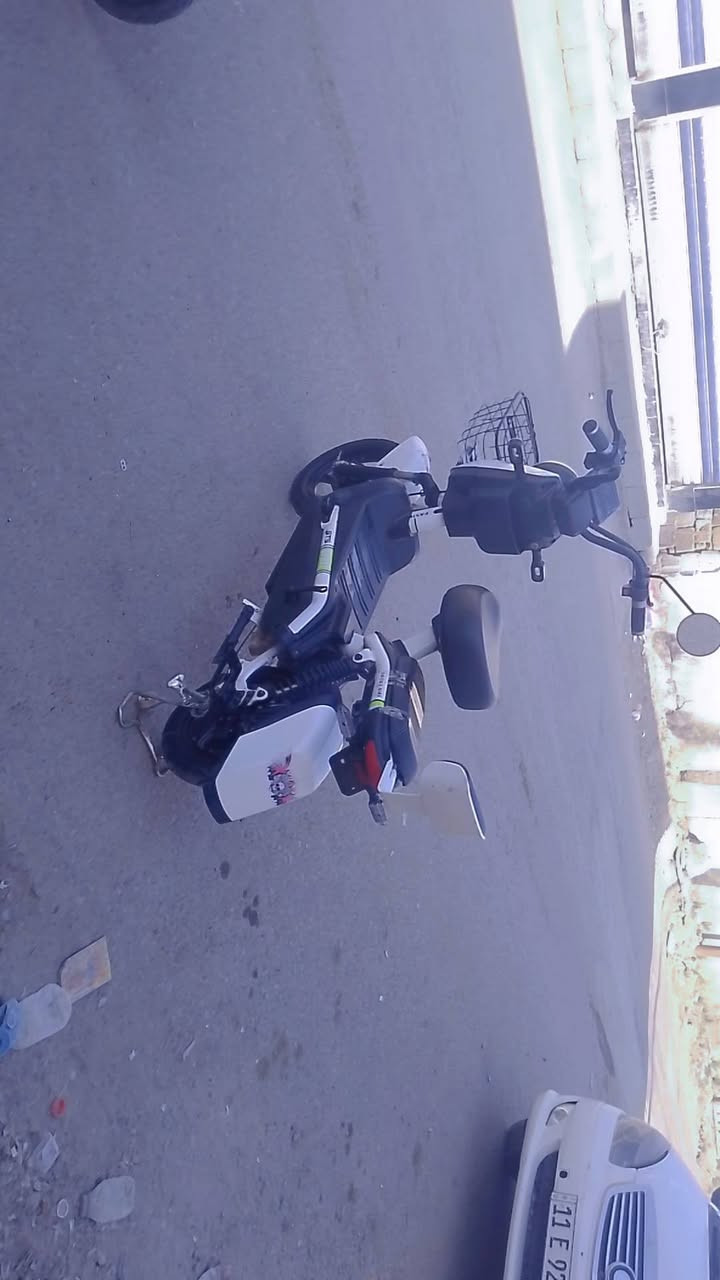 السلام عليكم دراجه للبيع باتريات جدد بصمه سويتش تشغيل عن بعد كهربائيات شغاله ابيعها بعطلها


**إذا كنت صاحب هذا الإعلان وتريد حذفه لأي سبب، رجاءا أرسل رسالة إلى الدعم الفني**