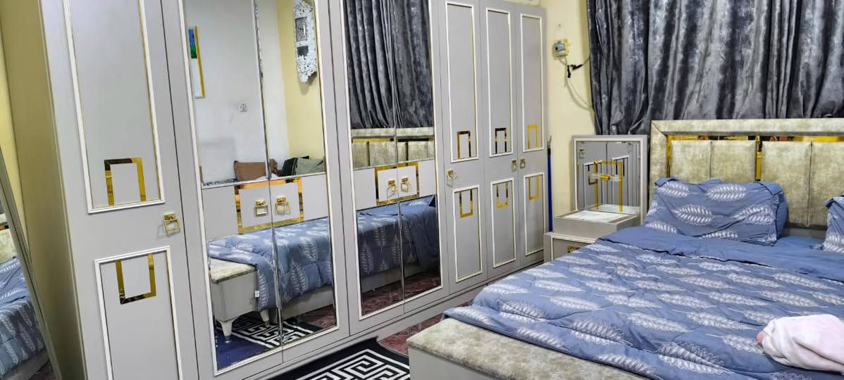 غرفة نوم تركي 11 قطع للبيع السعر مليون و100 مكاني حله شارع 60
***********
