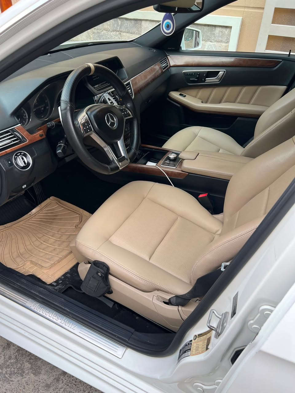 السلام عليكم .
للبيع W212

 Amg. Mercedes-Benz E350 كت دعاميات 

محرك cgi ماشية 172 كيلو 

موديل2013 

تفاصيل👇🏼👇🏼

1_ بصمة تشغيل  

2_محرك 6 سلندر 

3_تبريد قطعتين  ❄️

4_كروز سرعة🔒 

5_مراية داخلية+جانبة عاكسة 🔍

6_تحكم ستيرن كهرباء⚔️

7_ شاشة   🖥 بلوتوث يوتيوب 

8_فتحة سقف جام بنورما 

9_مري شفط 

10_كشنات كهرباء+ خزن ذاكرة  ✨

11_ لدات الداخلية متغير  

12_ انارة ترحيب💡 

13_شاشة اعطال💬

14_ برده خلفيه

15_نقاط عمياء 

16_ سستم صوت harmen kardon+ دمام خلفي 

18_ويل 18اصلي  ⚔️ AMG

19_صدر امامي خلفي جديد 🛠️

22_كشنات هيتر 

23_تدفئة 

24_+ كاميرا

25_تبريد خلفي 

26ثلاجه 

27تحكم ستيران

28_انظمة قيادة 2

30_ ملكي كشن بيجي 

31بك لايت لد 

32كشن خلفي قلاب 

33لون ابيض 

34داخل بيجي اسود 

35لايت عدسه زنون 

36 صندوك كهرباء 

37رادار مري 

…………………………….السياره رقم بغداد جديد 11

تحويل ثاني يوم

السعر158

مكان السياره بغداد كرخ 

للاتصال ‭***********‬
