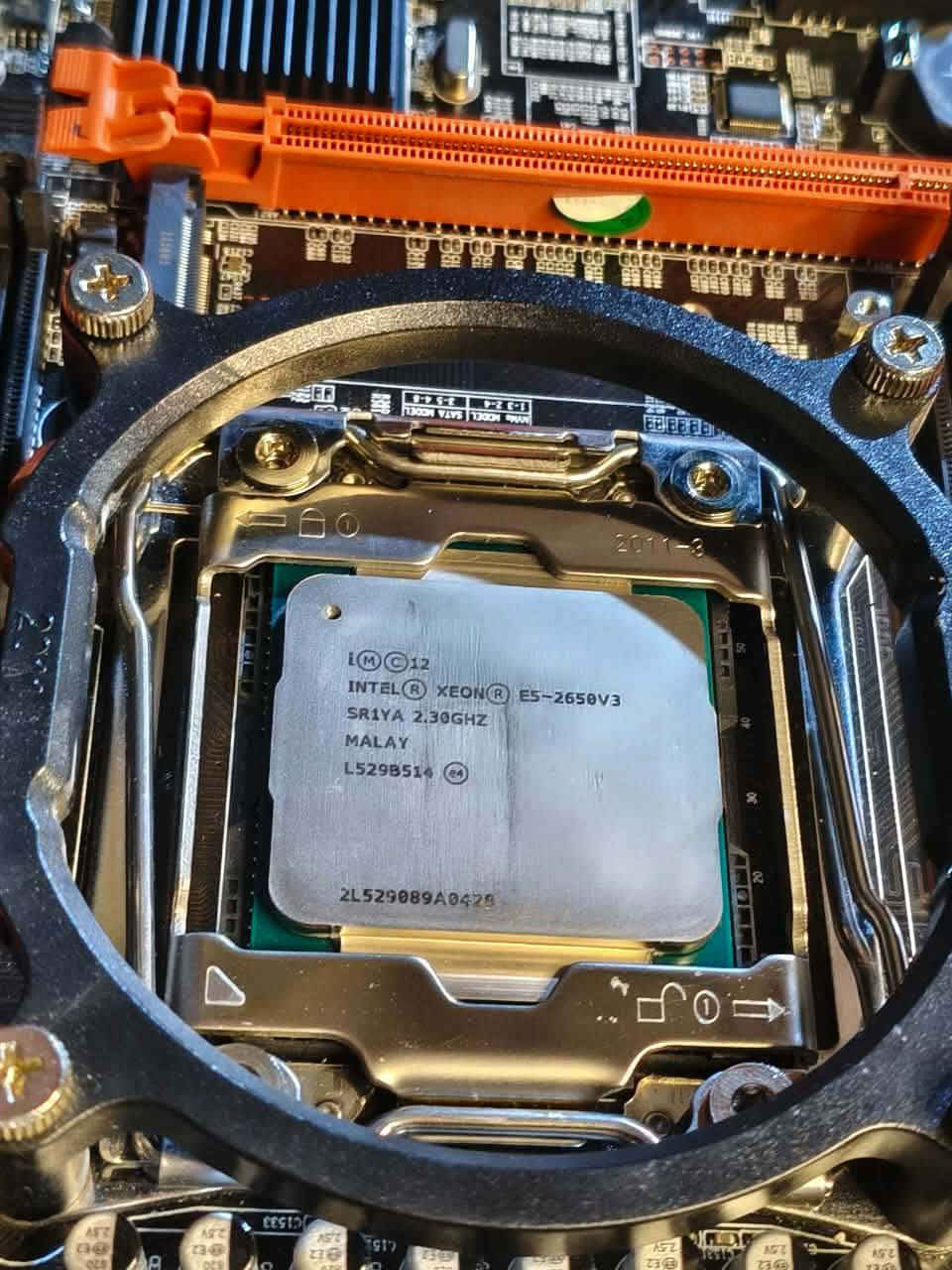 قطع بيسي للبيع مستعمله قليل مذر بورد ومعالج ومبرد معالج زيون 2650 v3 ومذر بورد x99 ومبرد يبرد معالجات انتل وAMD كلهم سعرهم 75الف قفل


**إذا كنت صاحب هذا الإعلان وتريد حذفه لأي سبب، رجاءا أرسل رسالة إلى الدعم الفني**