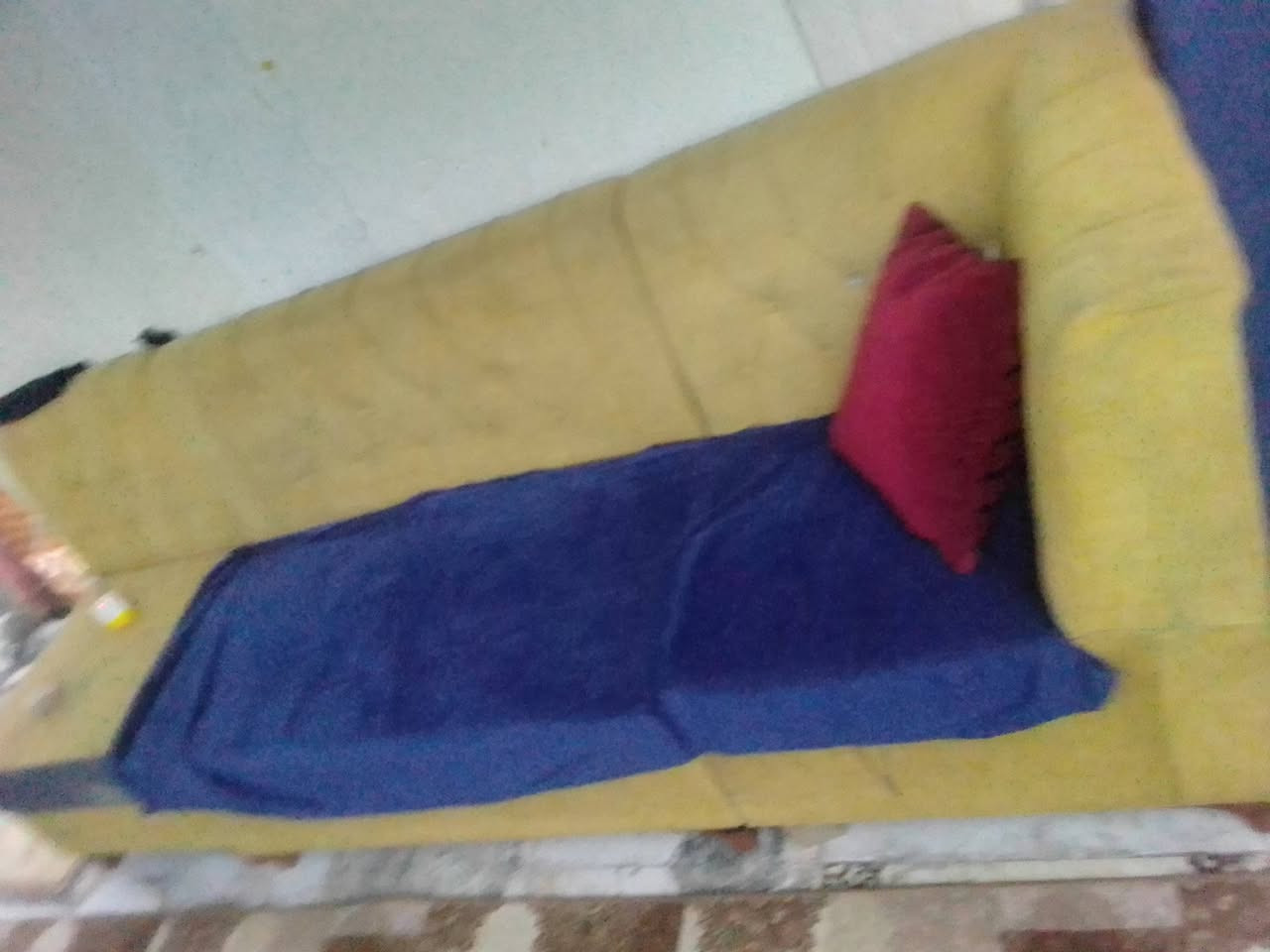 طخم لبيع سعره 150وبيه مجال وهذا رقمي ***********
