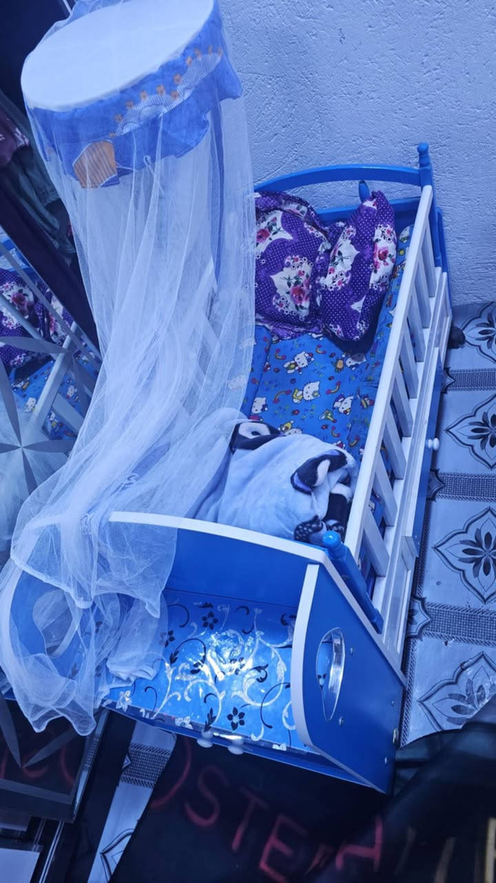 كلهن  سعرهن 140
 ستعمل قليل


**إذا كنت صاحب هذا الإعلان وتريد حذفه لأي سبب، رجاءا أرسل رسالة إلى الدعم الفني**